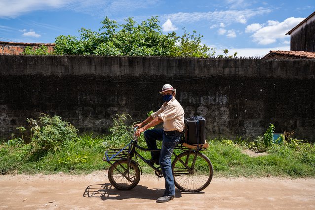 José Alberto Alves, beter bekend als "seu Dedé", is een gemeenschapsleider in Fortaleza. Met een fiets en een luidspreker werkte hij met ons samen.