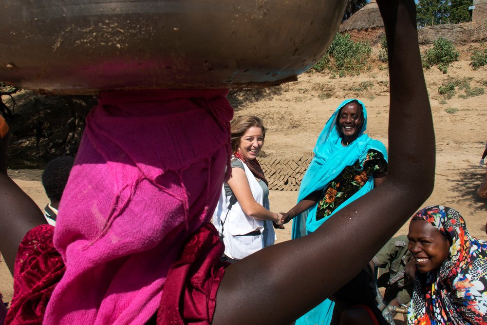 Sara Creta aan het werk in Tsjaad