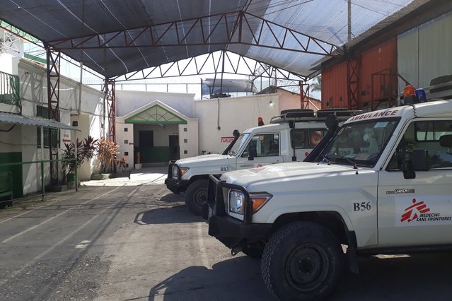 Artsen zonder Grenzen ambulances in de wijk Martissant, staan voortdurend klaar om uit te rijden in Port-au-Prince, Haïti.