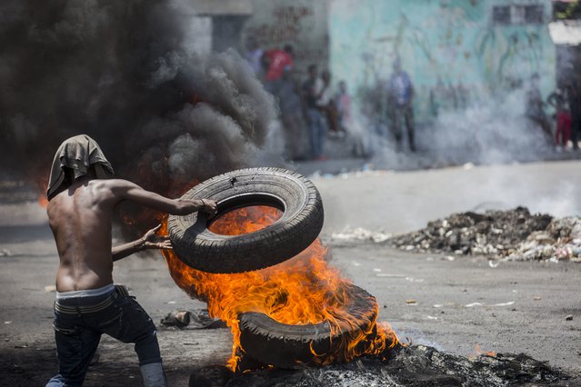 Demonstrant in Port-au-Prince, Haïti.