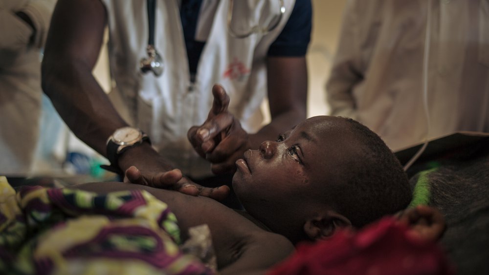 Dokter mazelen ziekenhuis Biringi Congo