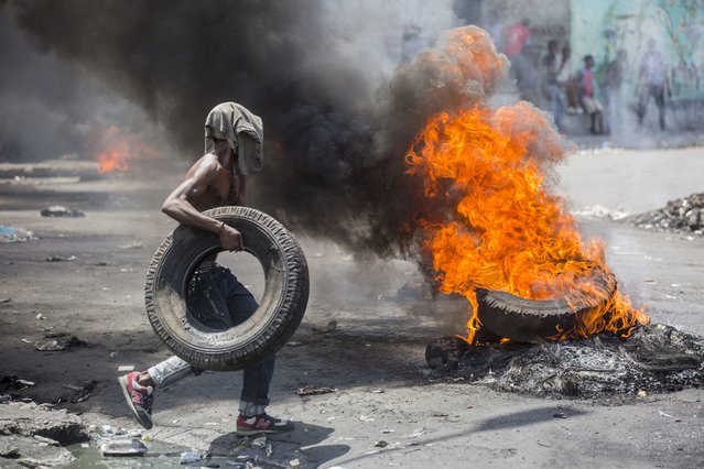 Demonstrant in Port-au-Prince, Haïti.