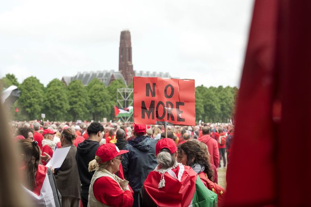 Demonstratie rode lijn Den Haag door o.a. Artsen zonder Grenzen