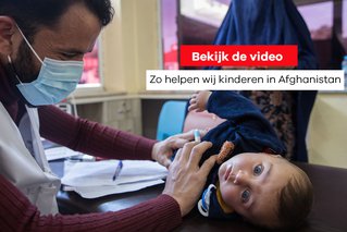 kinderen helpen in Afghanistan