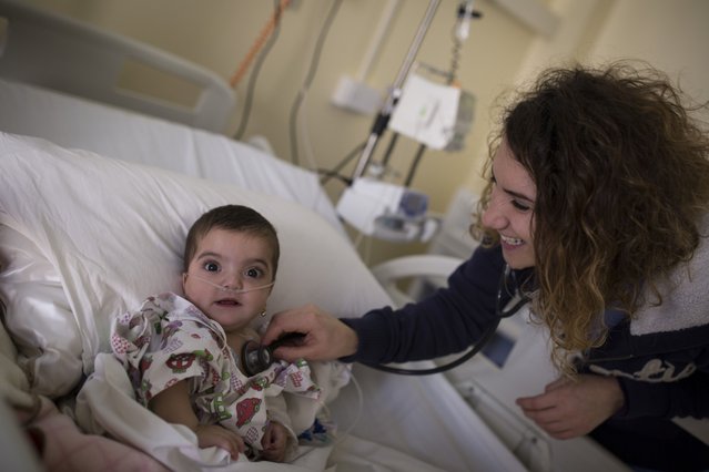 Amara is met ademhalingsproblemen opgenomen op de kinderafdeling van het ziekenhuis in Zahle.