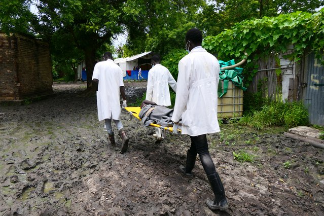 zuid soedan overstromingen zwangere vrouw