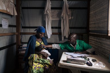 Tijdens een medisch consult van Artsen zonder Grenzen teams in DR Congo.