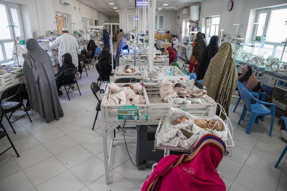 De afdeling voor pasgeboren baby's in het Boost-ziekenhuis in Afghanistan.