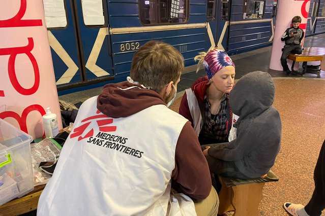 Artsen zonder Grenzen biedt hulp in metrostations in Oekraïne