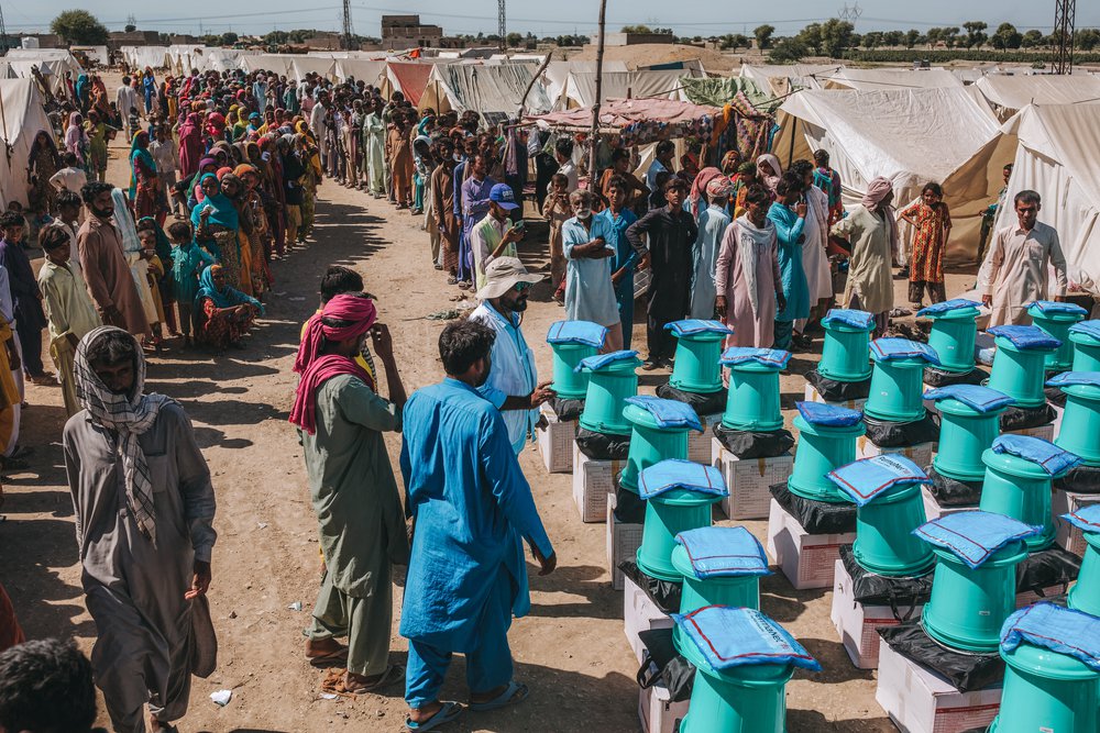 Artsen zonder Grenzen biedt noodhulp na overstromingen in Pakistan.