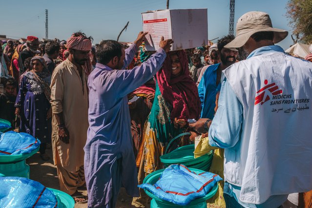 Artsen zonder Grenzen biedt medische noodhulp na overstromingen Pakistan
