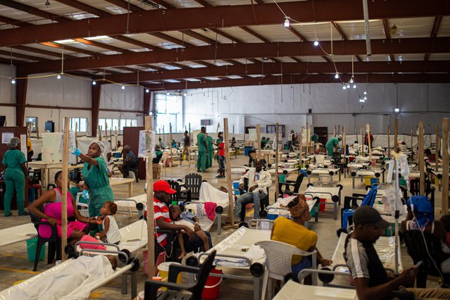 Een cholerabehandelcentrum met meer dan 149 bedden in Diquini, Haïti.