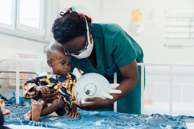 artsen zonder grenzen medewerker uit sierra leone sinds ebola-epidemie 2014-2016