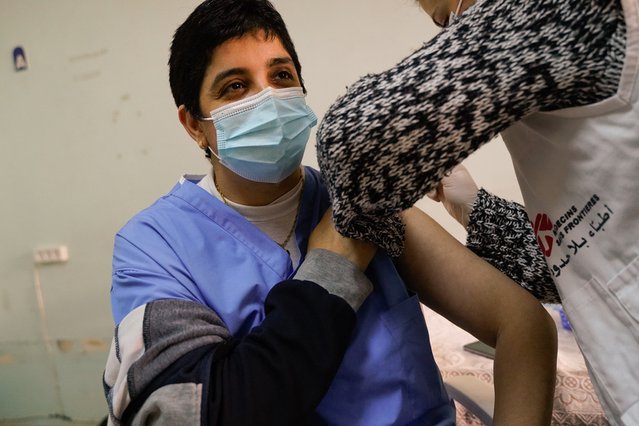 coronavaccins toedienen artsen zonder grenzen zorgmedewerkers libanon