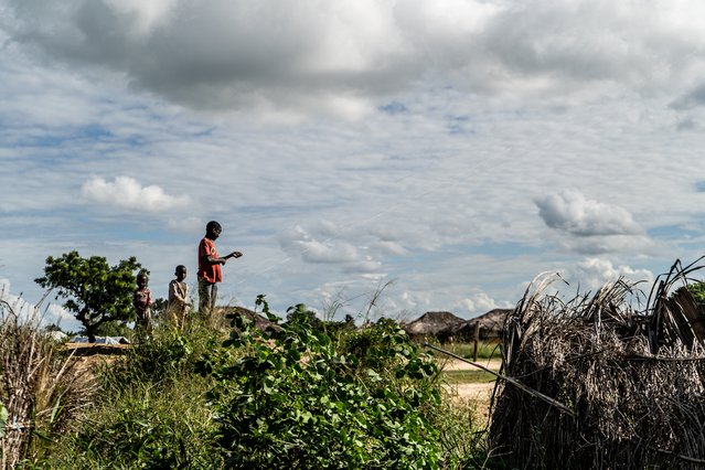 kinderen vliegeren kamp mozambique