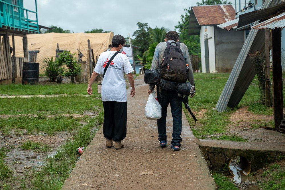Artsen zonder Grenzen noodhulp vluchtelingen in Bajo Chiquito, Panama