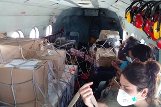Onze noodhulpteams zijn al ter plaatse in Haïti. Ze vlogen gisteren met de helikopter van Port-au-Prince naar Grand Anse. ©MSF