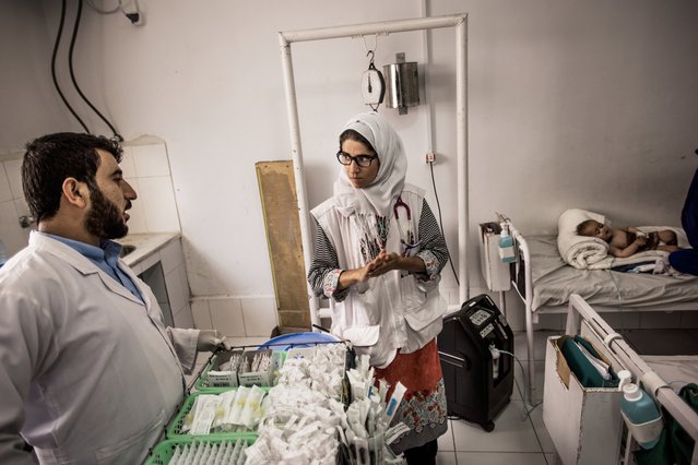 Hulpverleners Artsen zonder Grenzen in Ziekenhuis in Afghanistan