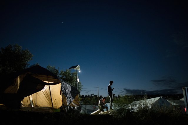 Vluchtelingenkamp Moria in de nacht