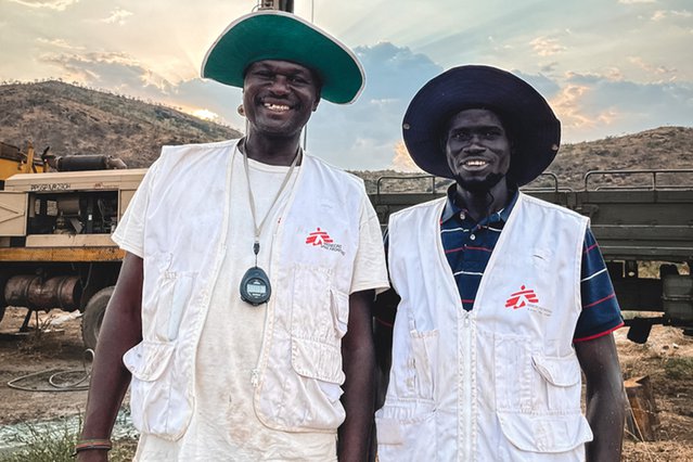 Agrrey en Oloya hebben samen met hun team 6 van de 10 boorgaten geboord in Boma, Zuid-Soedan.