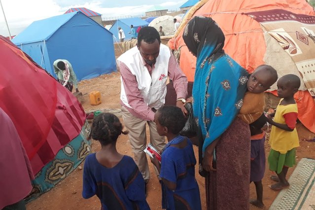 hulpverleners therapeutische voeding ondervoede kinderen Somalië Beledweyne