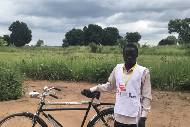 Op de fiets naar patiënten in Zuid-Soedan