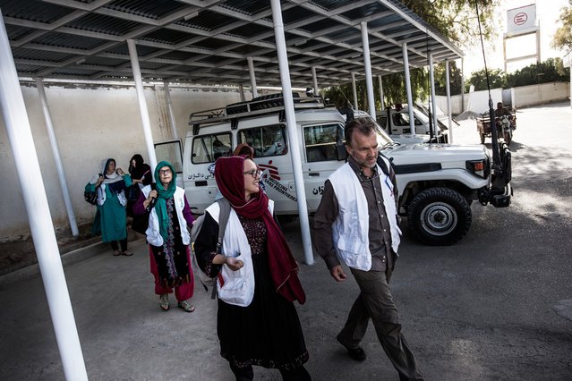 Artsen komen aan bij Boost ziekenhuis Afghanistan