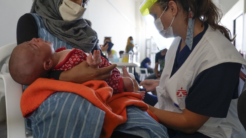 baby noodkliniek lesbos artsen zonder grenzen