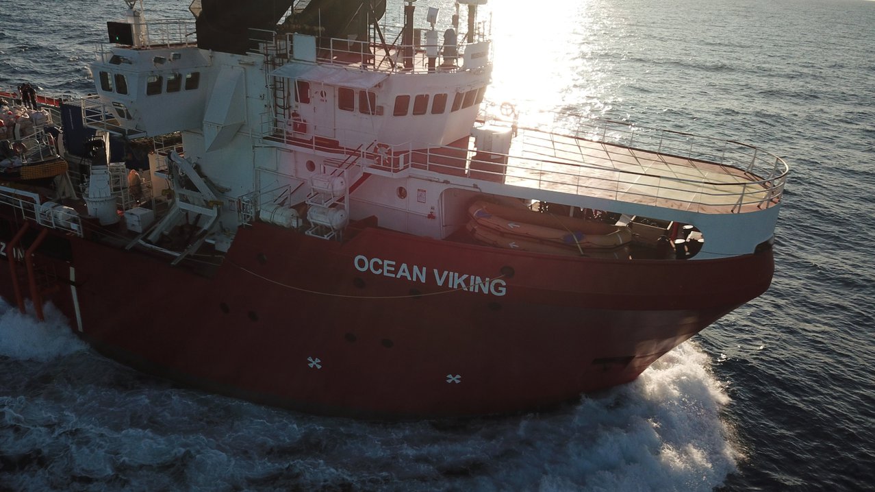 De Ocean Viking onderweg naar Marseille